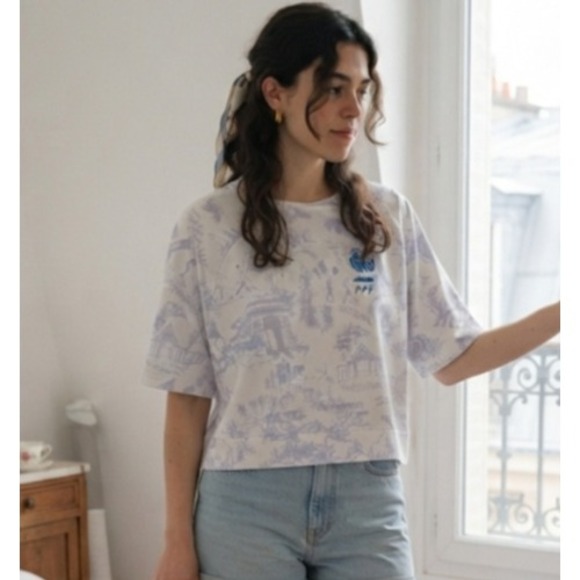 Nike Tops - Nike France FFF Toile de Jouy Soccer Jersey White Blue Truko 77 Women XL Cropped